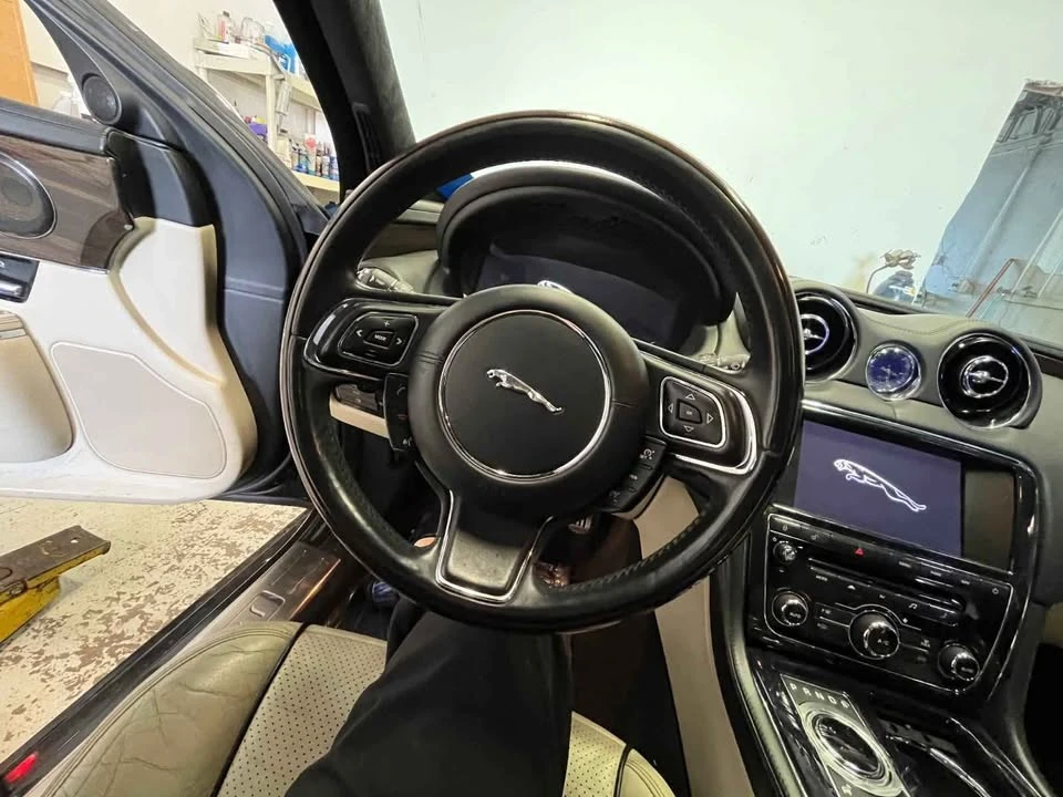 2012 Jaguar X351 XJ - Image 9 of 9