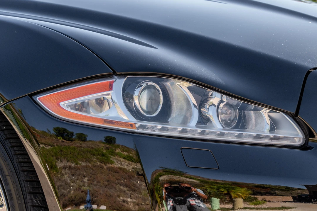 2012 Jaguar X351 XJR - Image 10 of 31
