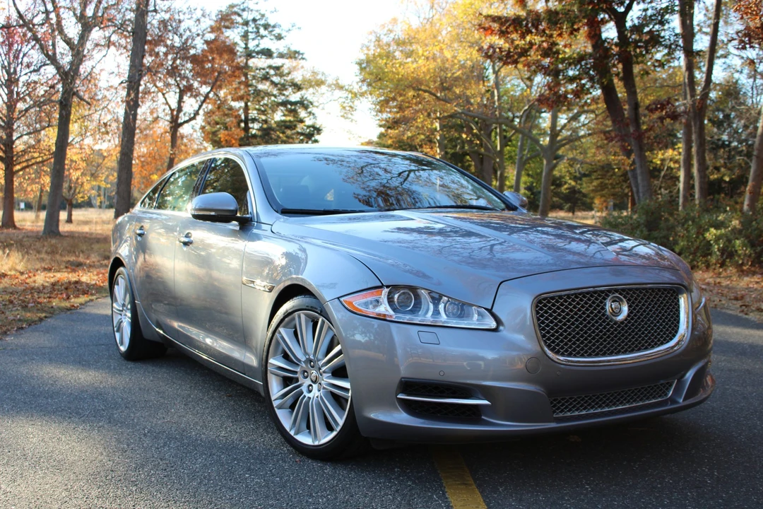 2012 Jaguar X351 XJ - Image 3 of 31