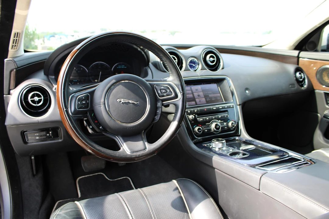 2012 Jaguar X351 XJ - Image 22 of 25