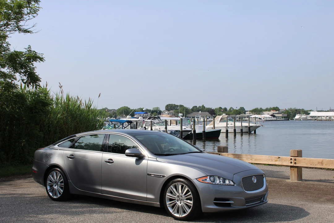 2012 Jaguar X351 XJ - Image 14 of 25