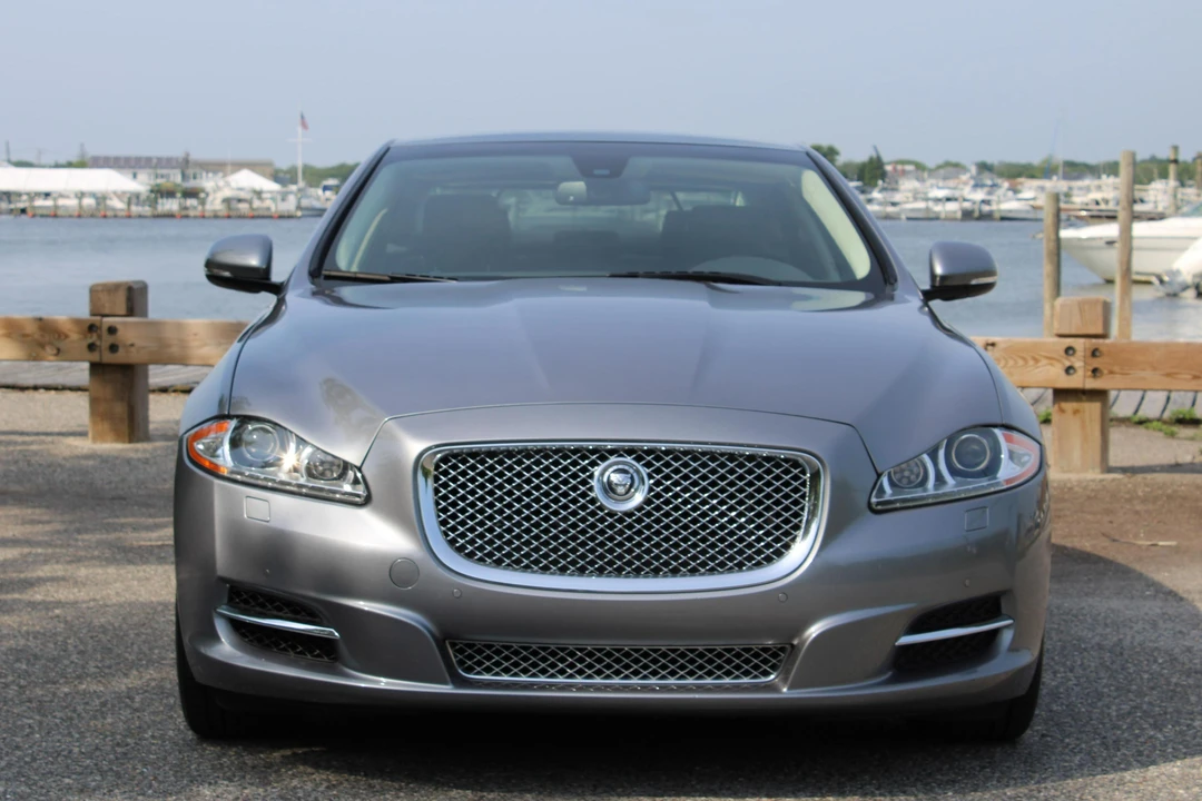 2012 Jaguar X351 XJ - Image 2 of 25