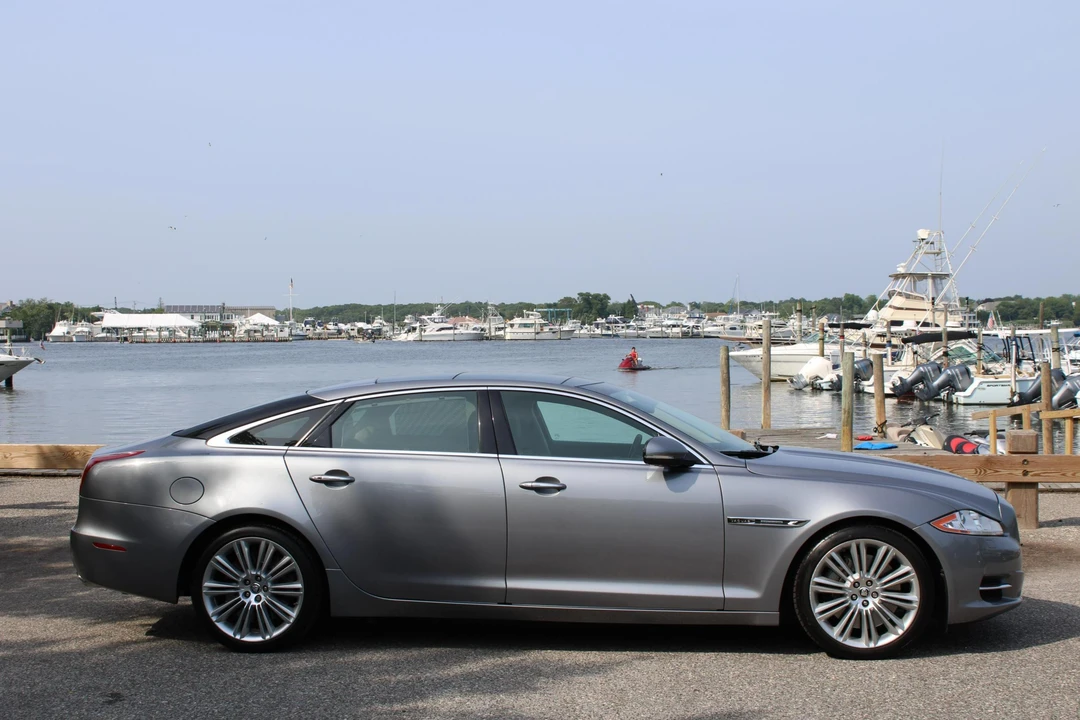 2012 Jaguar X351 XJ - Image 3 of 25