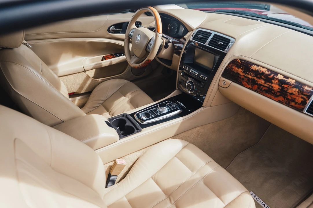 2012 Jaguar X150 XK - Image 12 of 31
