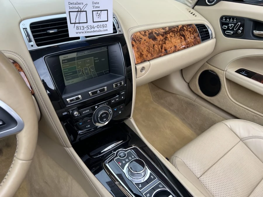 2012 Jaguar X150 XK - Image 8 of 12