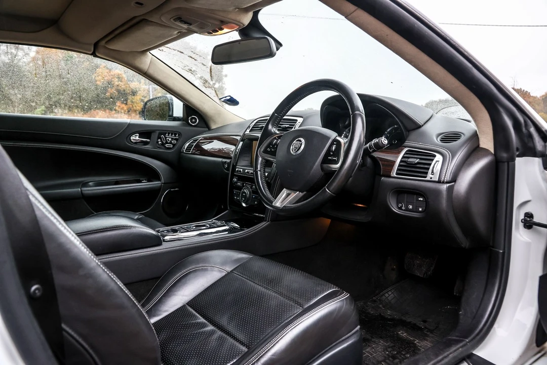 2012 Jaguar X150 XK - Image 27 of 30