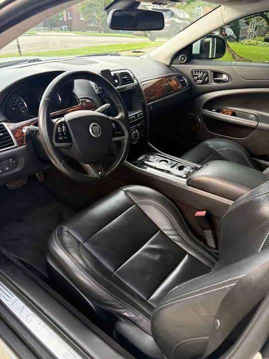 2012 Jaguar X150 XKR - Image 6 of 11