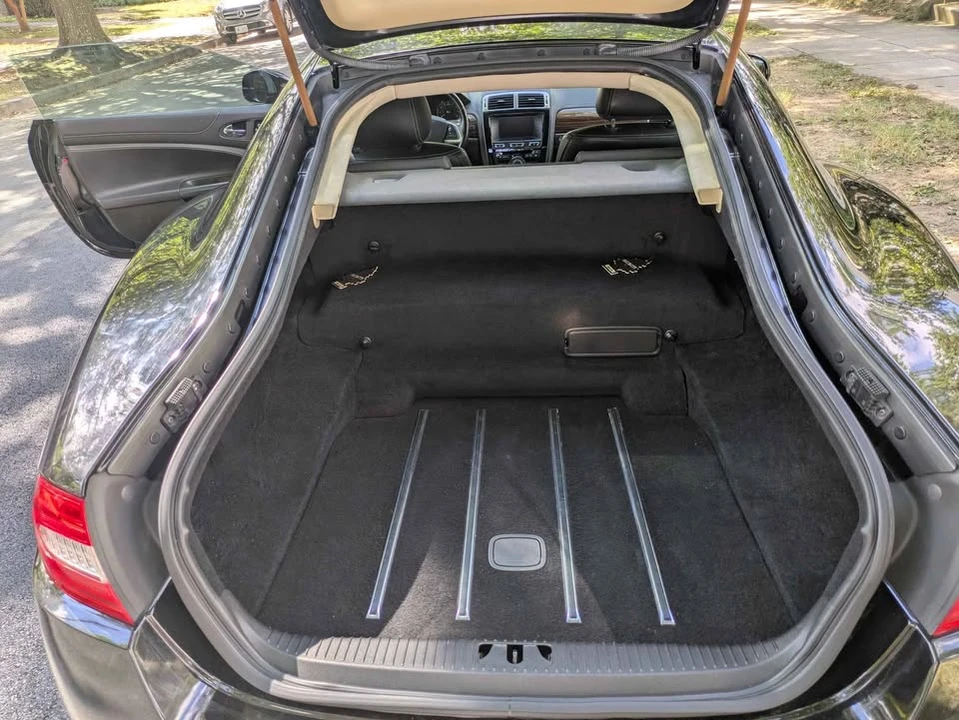 2012 Jaguar X150 XK - Image 10 of 14