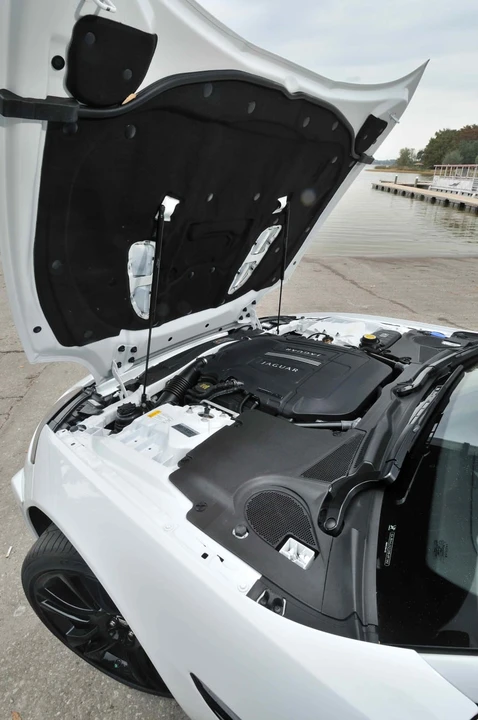 2012 Jaguar X150 XKR - Image 7 of 12