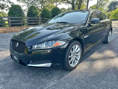 2012 Jaguar XF Luxury Sedan