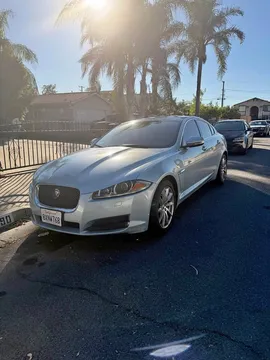 2012 Jaguar XF Luxury Sedan