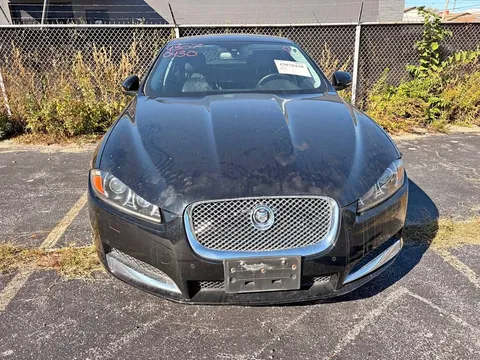 2012 Jaguar XF Premium Sedan