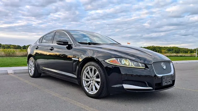 2012 Jaguar XF Luxury