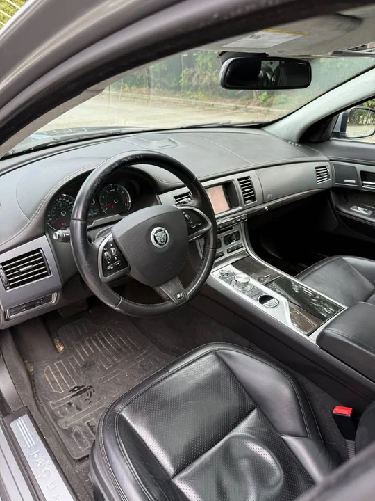 2012 Jaguar X250 XFR - Image 9 of 20