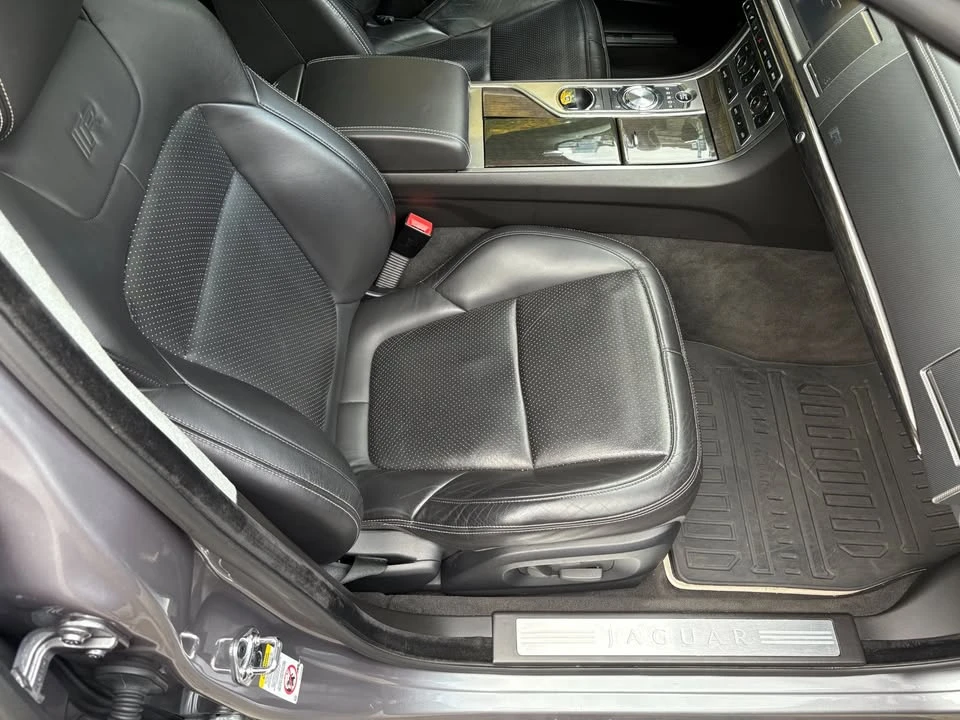 2012 Jaguar X250 XFR - Image 10 of 20