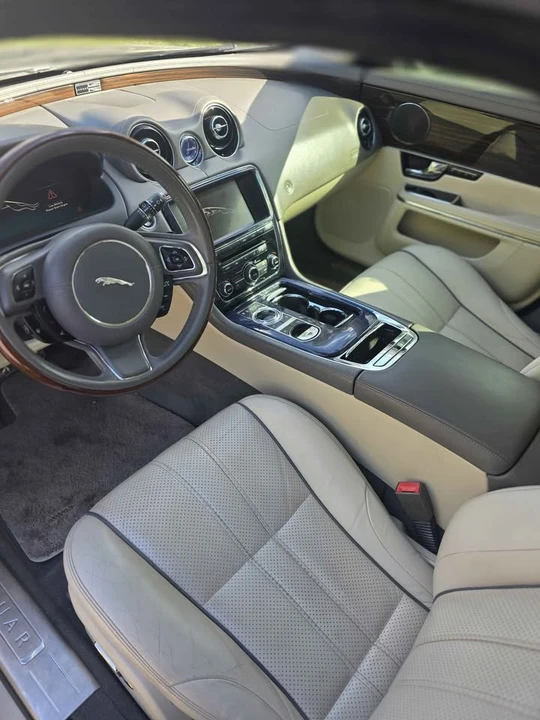 2012 Jaguar X351 XJ - Image 5 of 10