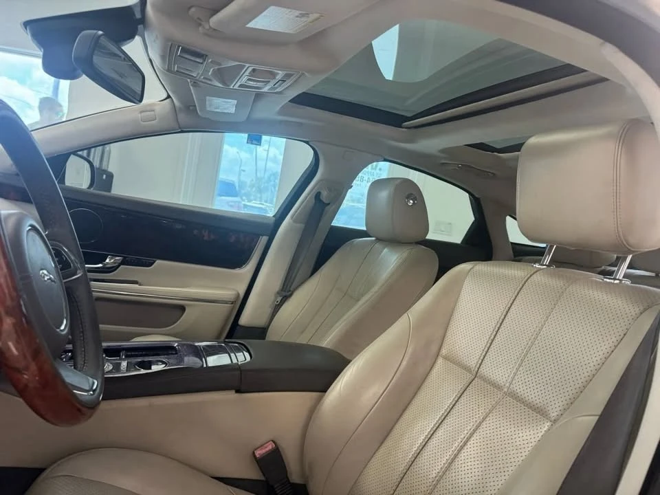 2012 Jaguar X351 XJ - Image 8 of 16