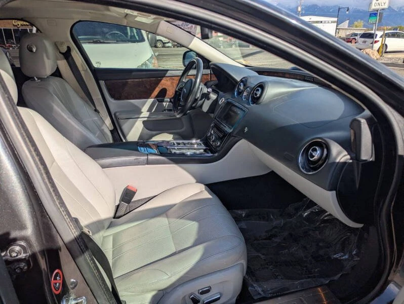2012 Jaguar X351 XJ - Image 9 of 19