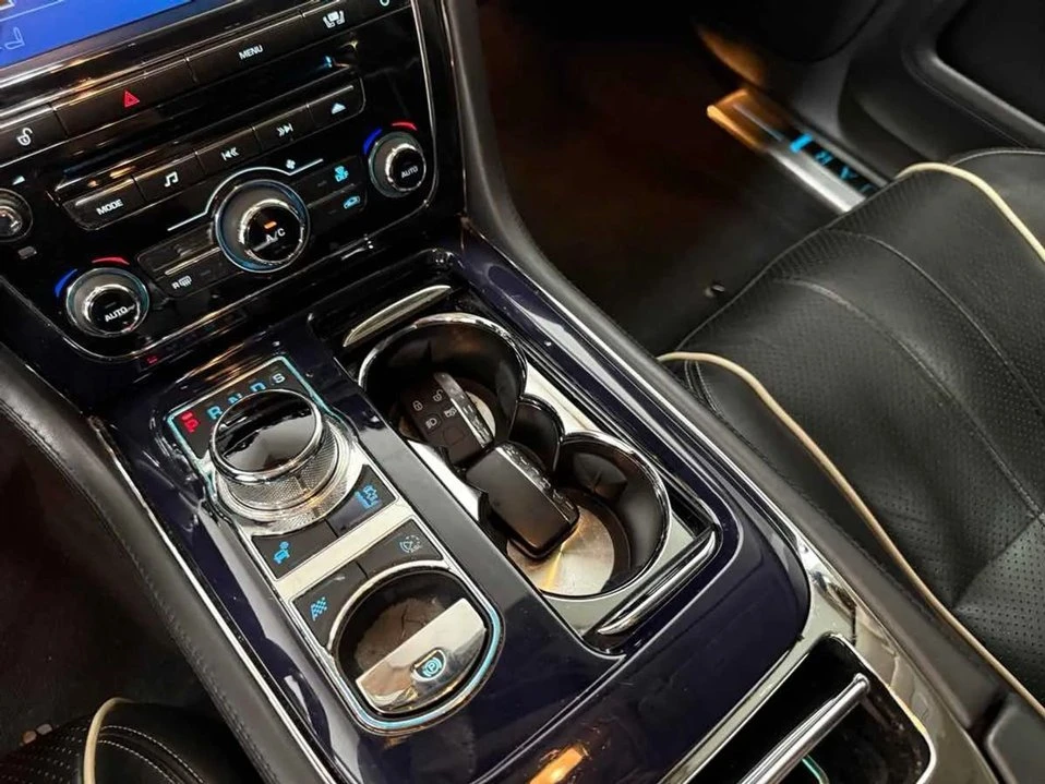 2012 Jaguar X351 XJ - Image 12 of 20
