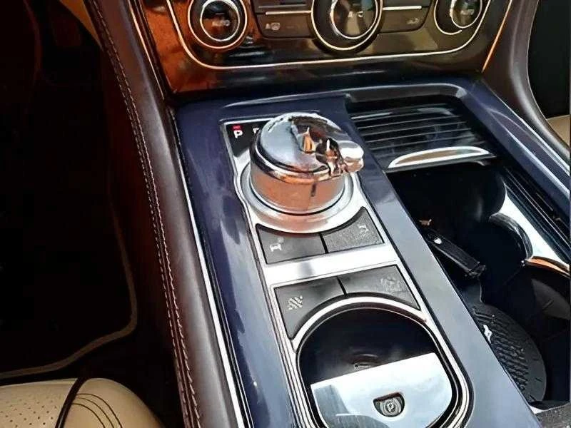 2012 Jaguar X351 XJ - Image 7 of 19