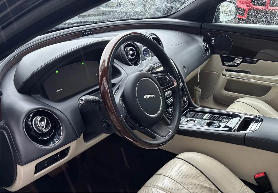 2012 Jaguar X351 XJ - Image 9 of 11