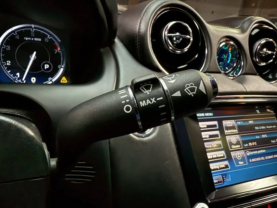 2012 Jaguar XJ Series 4 - Image 17 of 20
