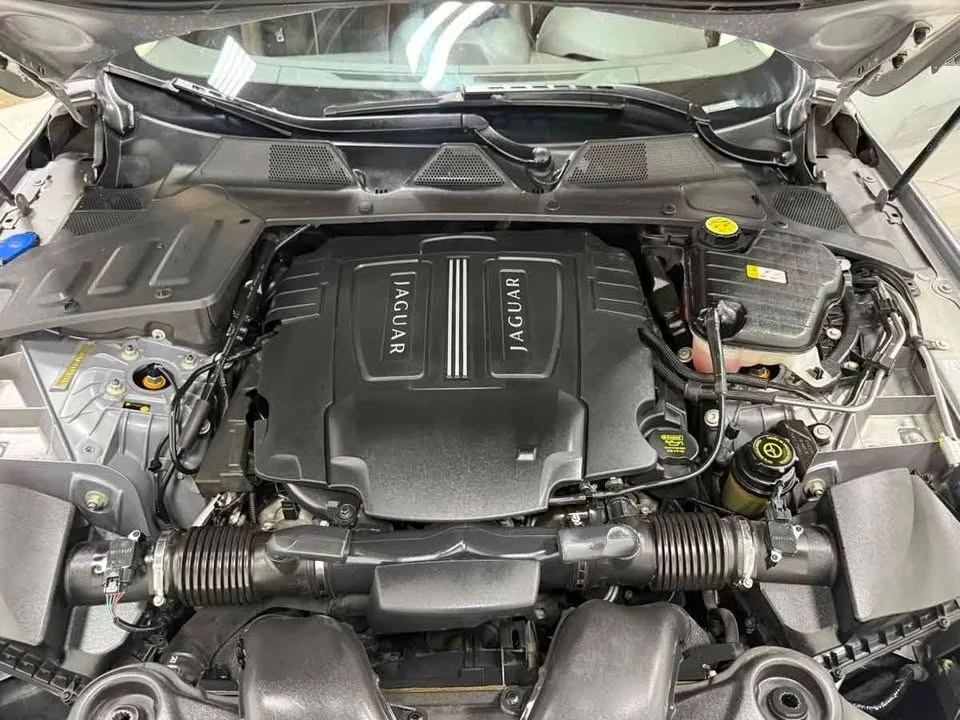 2012 Jaguar X351 XJ - Image 18 of 19