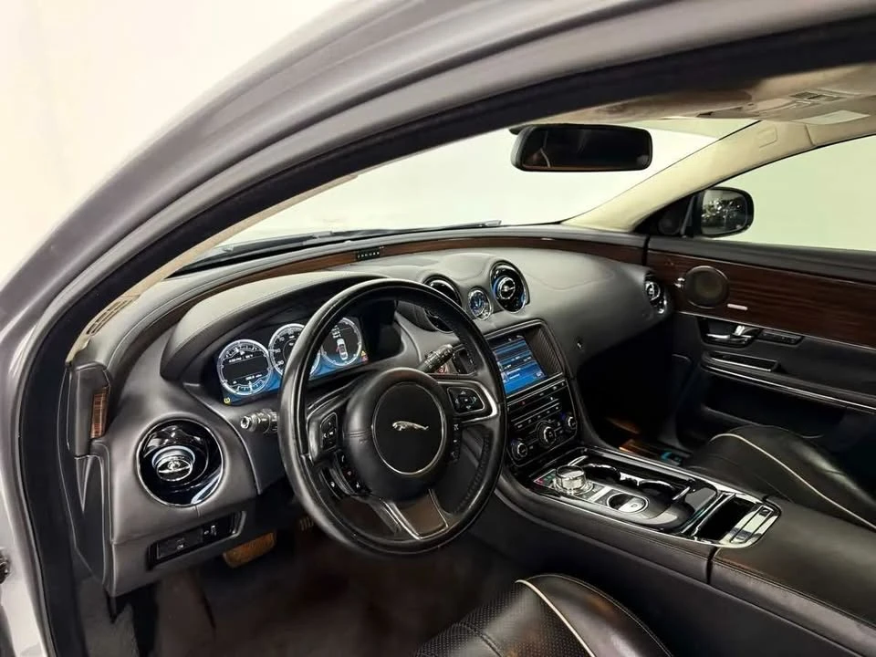 2012 Jaguar X351 XJ - Image 7 of 19