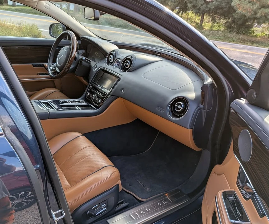 2012 Jaguar X351 XJ - Image 8 of 15