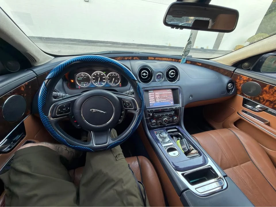 2012 Jaguar X351 XJ - Image 2 of 19