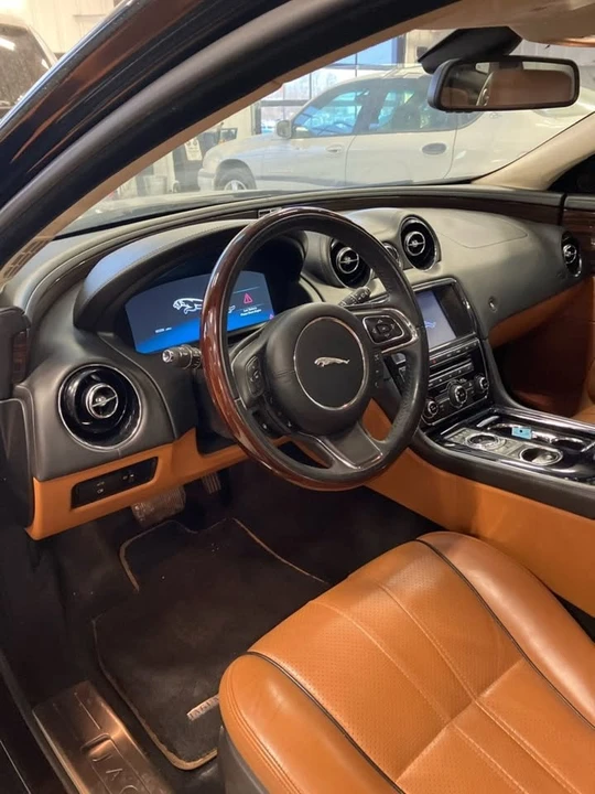 2012 Jaguar X351 XJ - Image 8 of 15