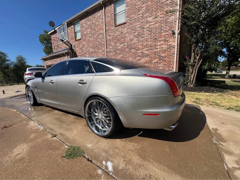 2012 Jaguar X351 XJ - Image 2 of 12