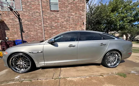 2012 Jaguar XJL Portfolio