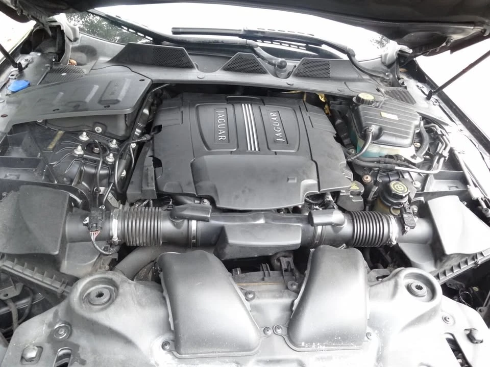 2012 Jaguar X351 XJ - Image 9 of 17