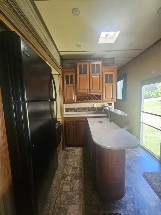 2012 Jayco - Image 6 of 20