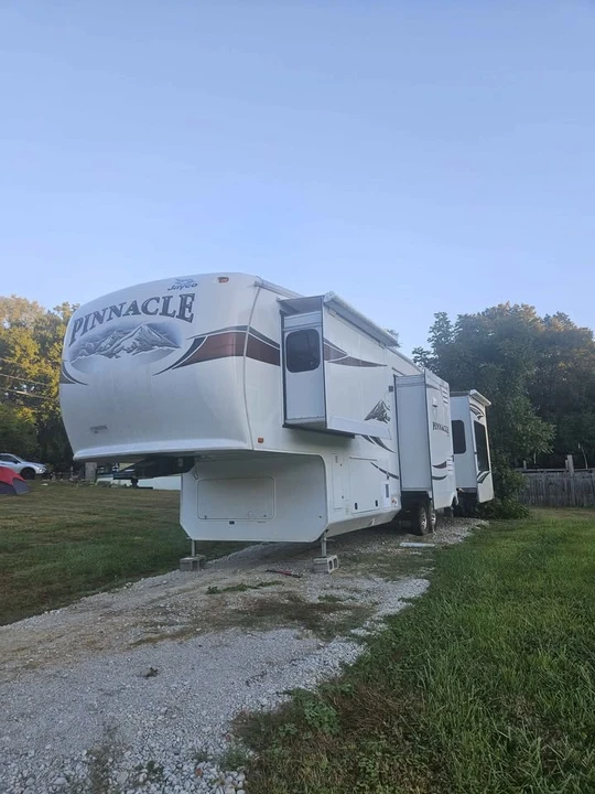 2012 Jayco - Image 2 of 20