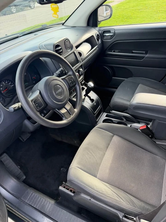 2012 Jeep Compass - Image 8 of 11