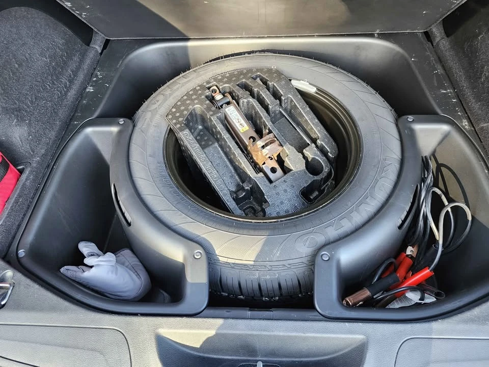 2012 Jeep WK2 Grand Cherokee - Image 17 of 19