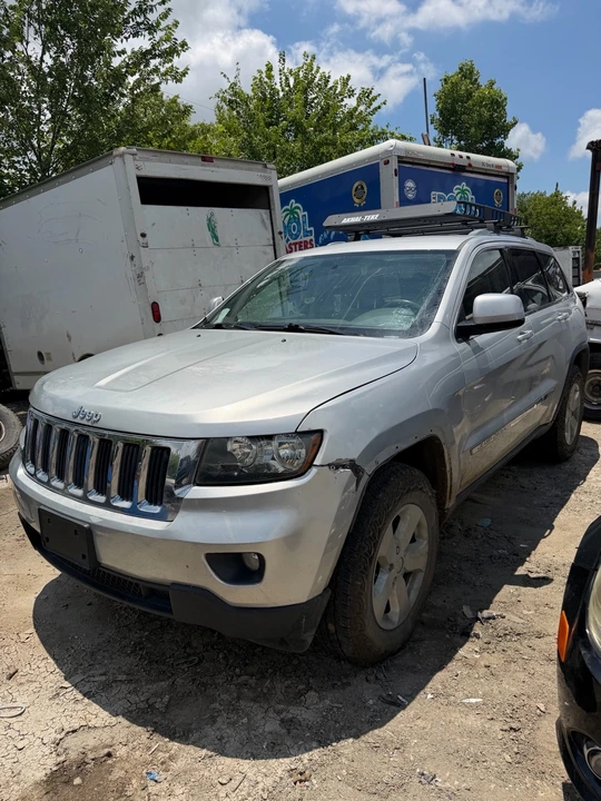 2012 Jeep WK2 Grand Cherokee - Image 2 of 10