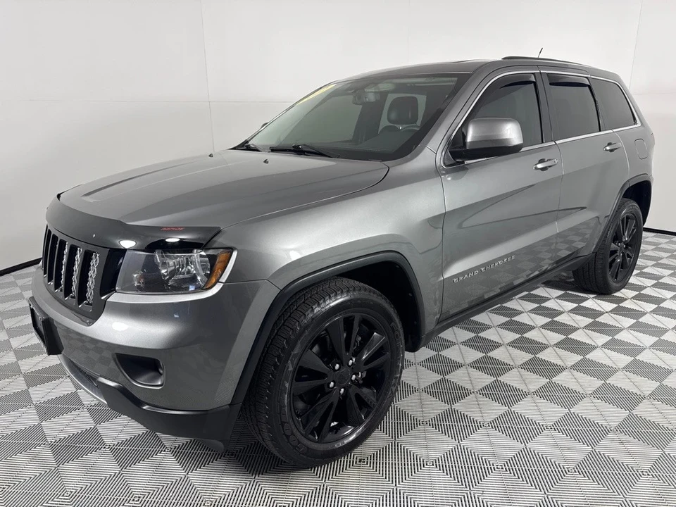 2012 Jeep WK2 Grand Cherokee - Image 9 of 12