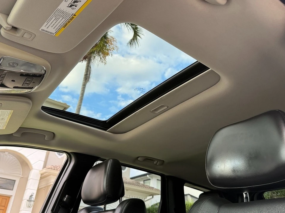 2012 Jeep WK2 Grand Cherokee - Image 10 of 24