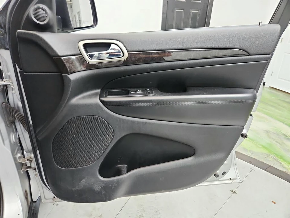 2012 Jeep WK2 Grand Cherokee - Image 25 of 31
