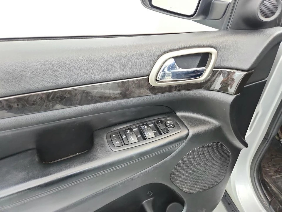 2012 Jeep WK2 Grand Cherokee - Image 19 of 31