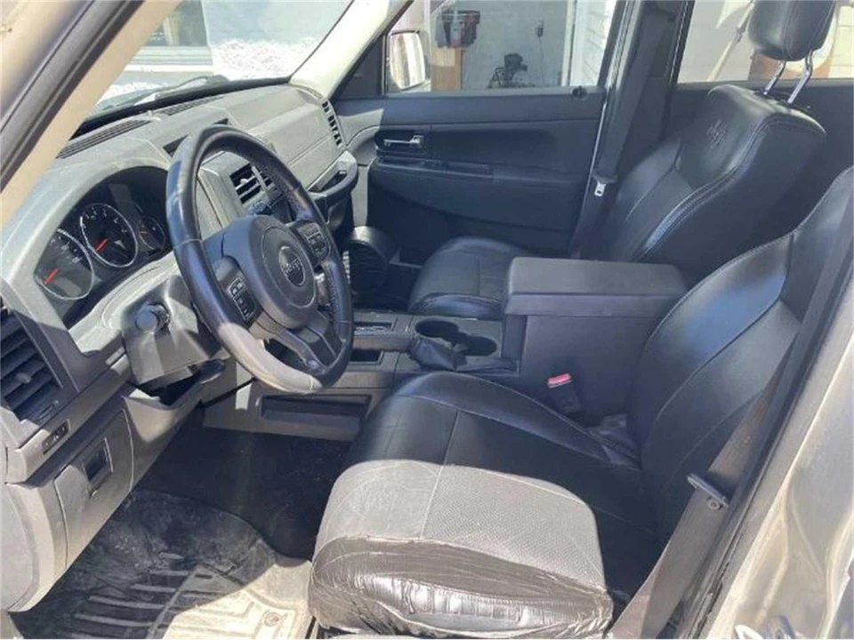 2012 Jeep KK Liberty - Image 13 of 20