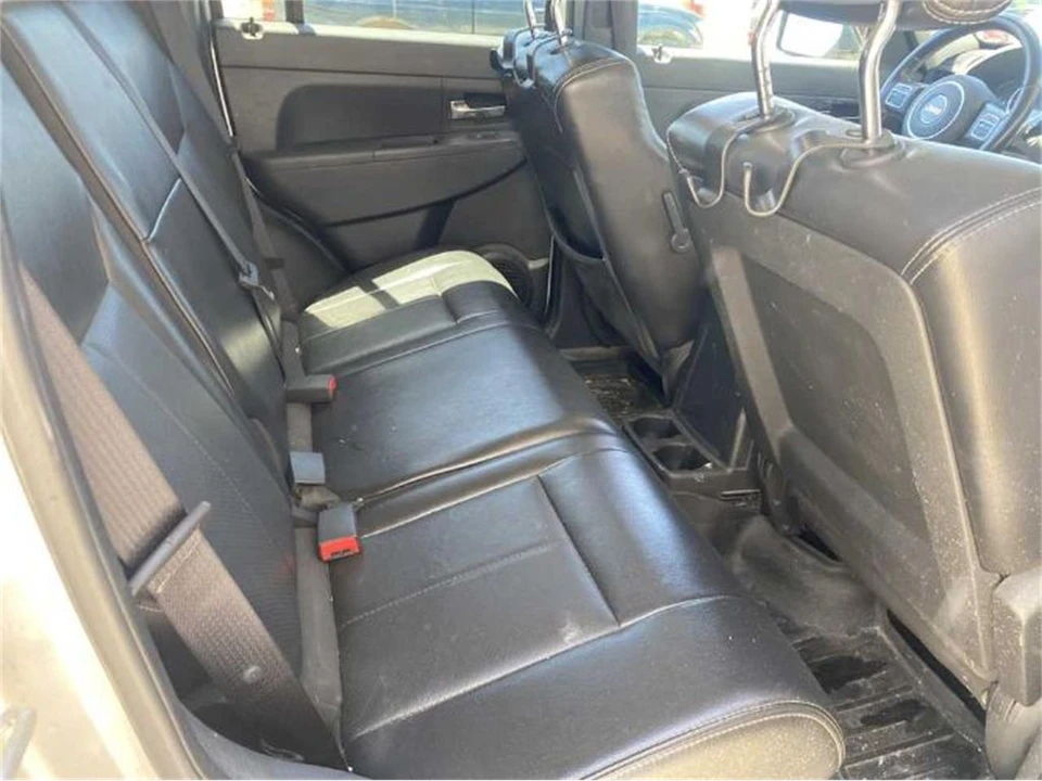 2012 Jeep KK Liberty - Image 15 of 20