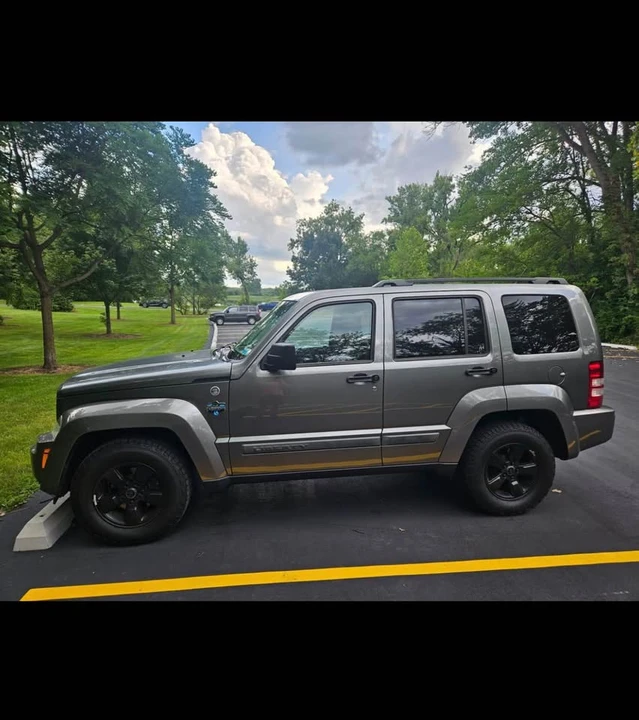 2012 Jeep KK Liberty - Image 3 of 9