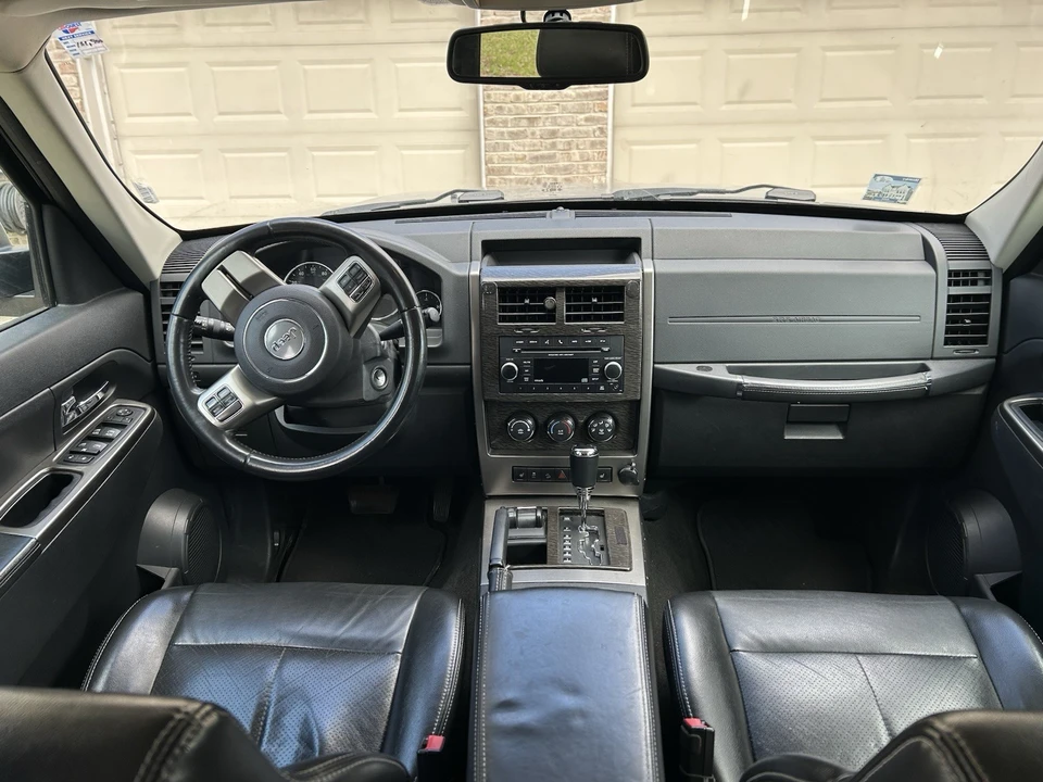 2012 Jeep KK Liberty - Image 7 of 18