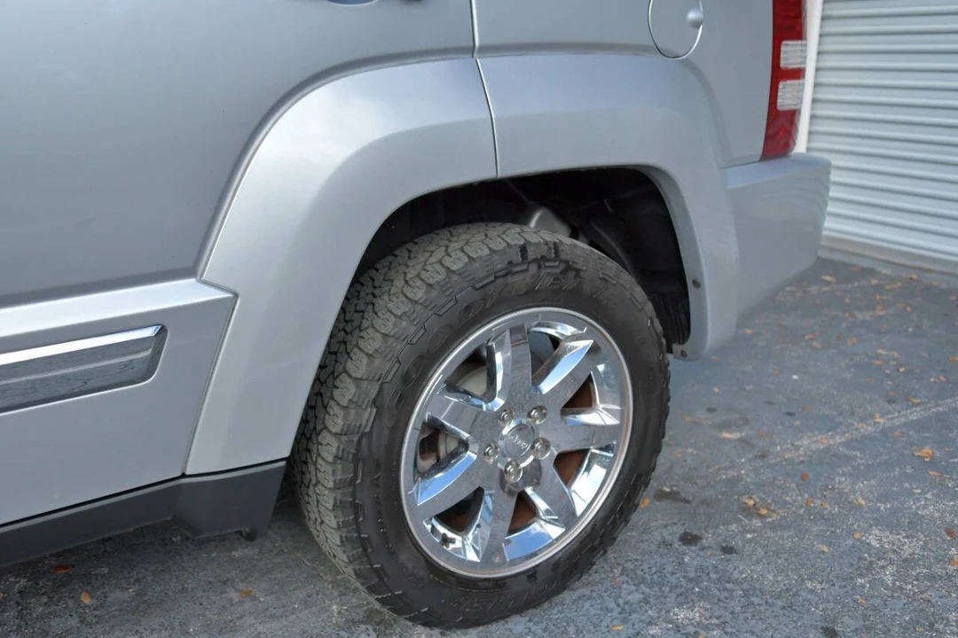 2012 Jeep KK Liberty - Image 8 of 12