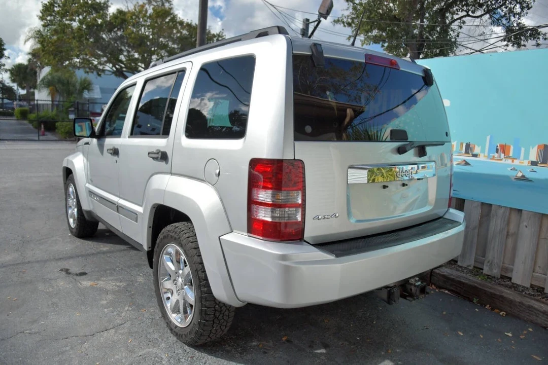 2012 Jeep KK Liberty - Image 10 of 12