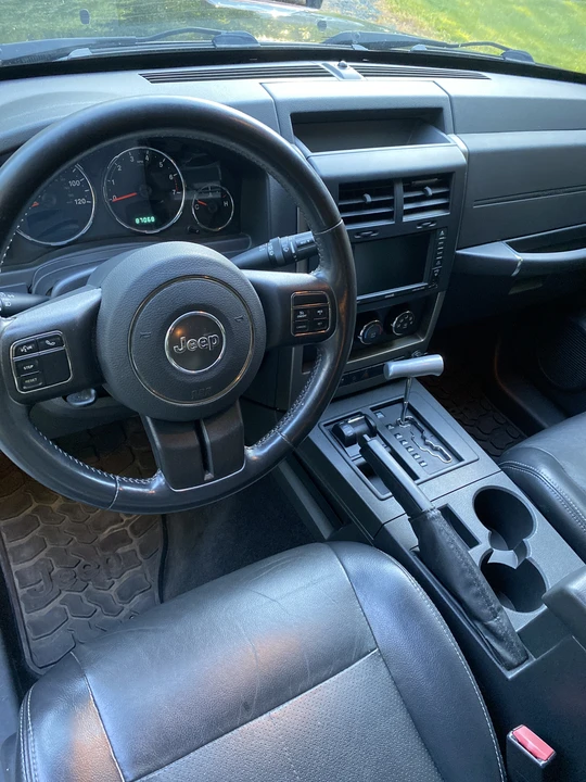 2012 Jeep KK Liberty - Image 6 of 6